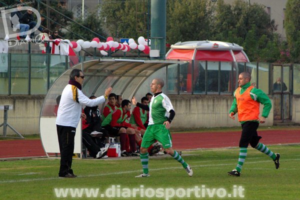 Marco Piras si complimenta con Christian Krawczyk